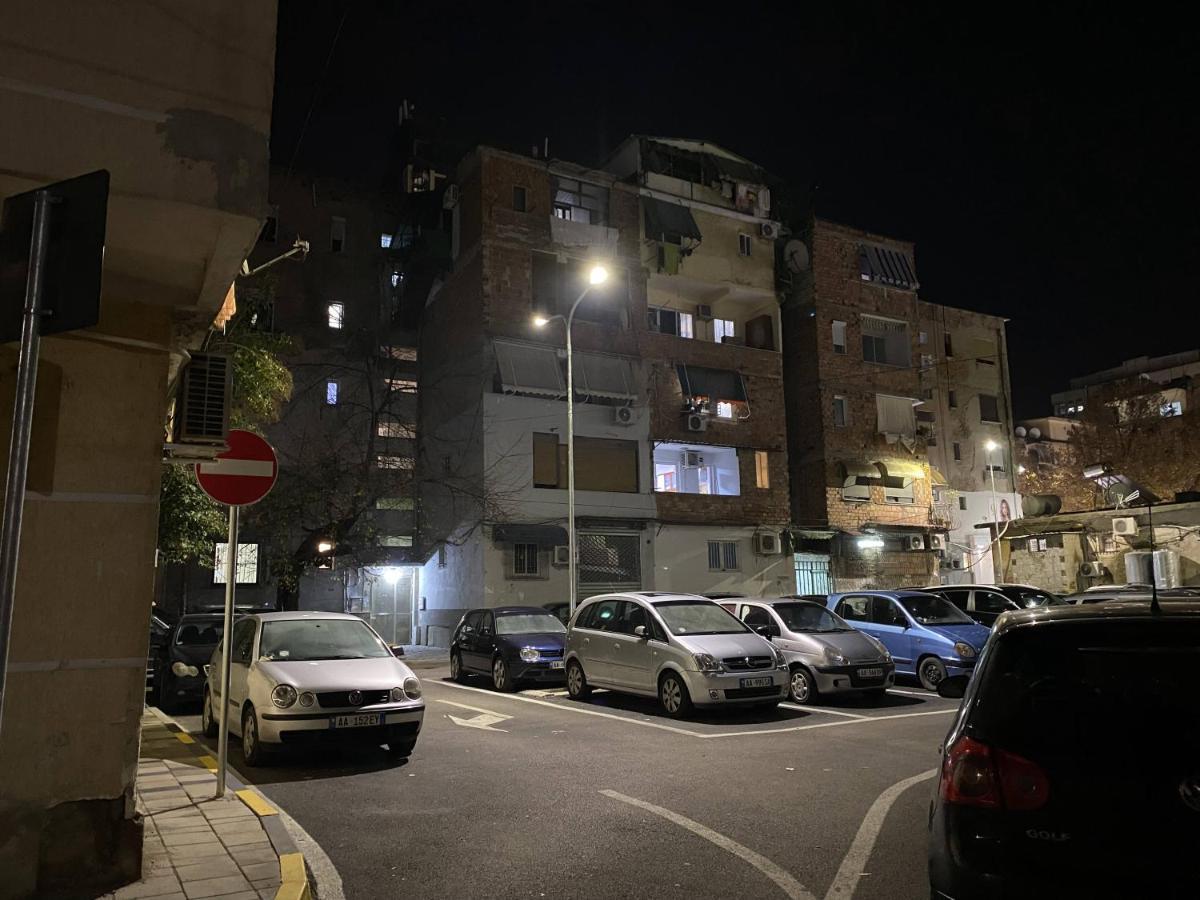 Komatas Modern Apartments In Bllok Area Tirana Exteriör bild