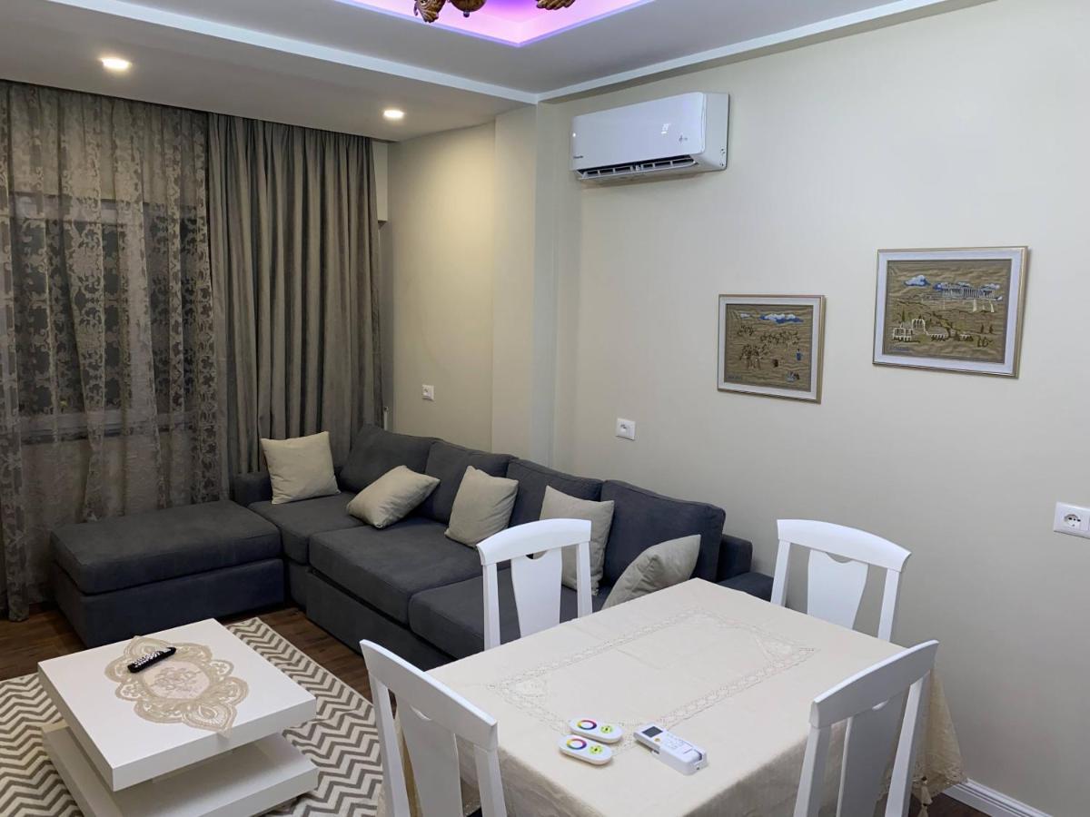 Komatas Modern Apartments In Bllok Area Tirana Exteriör bild